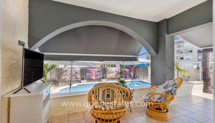 Te koop - Huis - Vrijstaande Villa - Orihuela - Rocio del Mar