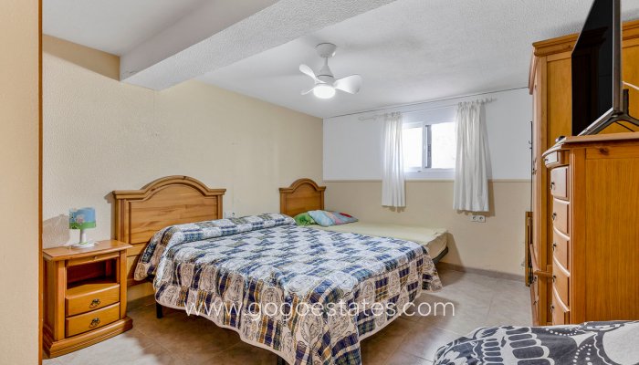 Te koop - Huis - Vrijstaande Villa - Orihuela - Rocio del Mar