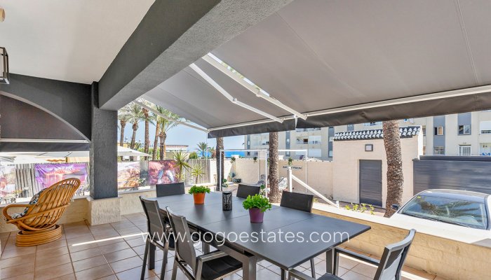 Te koop - Huis - Vrijstaande Villa - Orihuela - Rocio del Mar