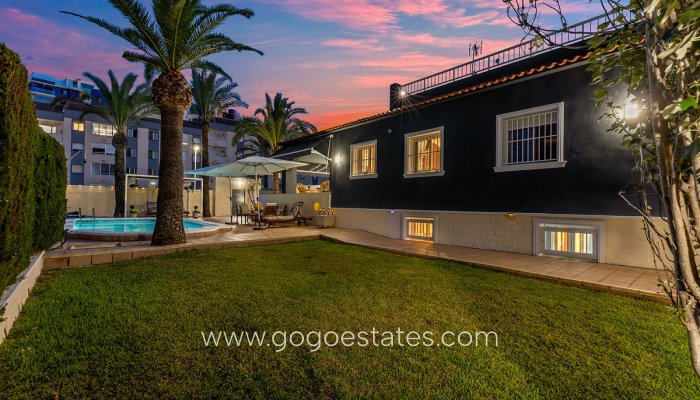 Te koop - Huis - Vrijstaande Villa - Orihuela - Rocio del Mar