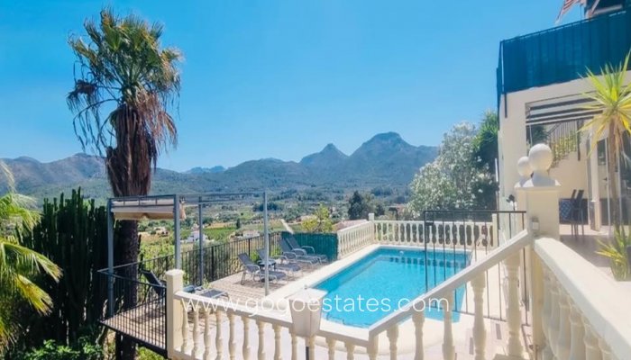 Te koop - Huis - Stadswoning - Jalon - Jalon Centro