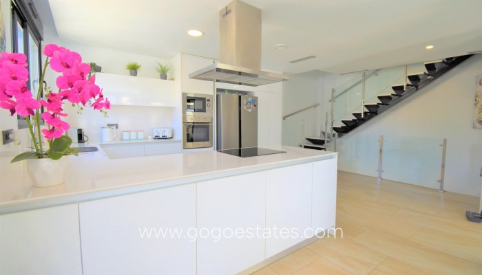 Te koop - Huis - Vrijstaande Villa - Orihuela - Villamartin