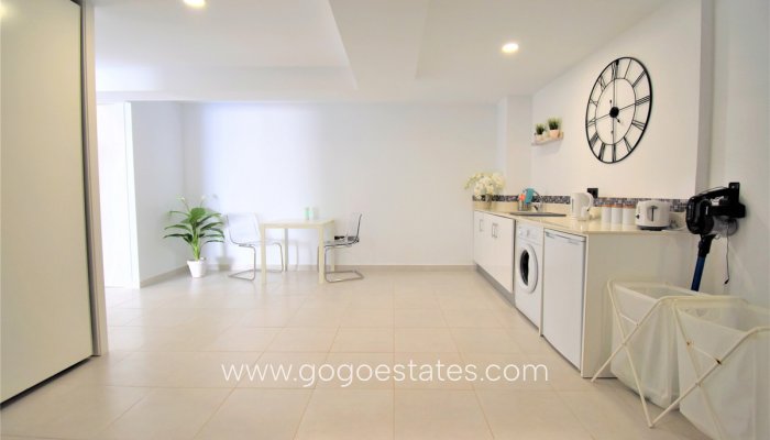 Te koop - Huis - Vrijstaande Villa - Orihuela - Villamartin