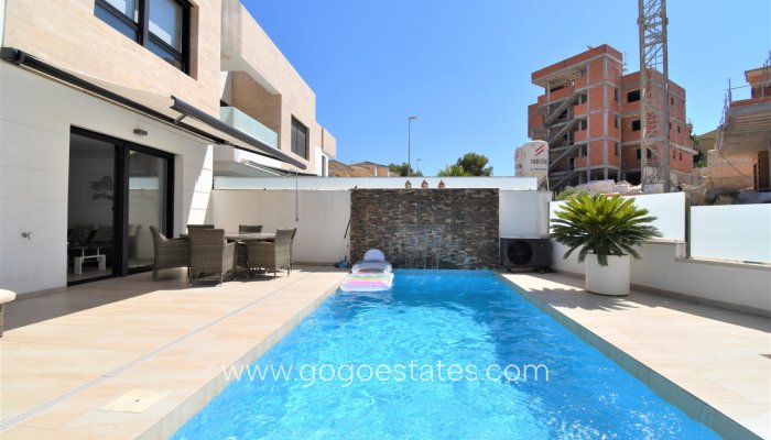 Te koop - Huis - Vrijstaande Villa - Orihuela - Villamartin