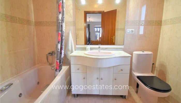 Te koop - Huis - Vrijstaande Villa - Orihuela - Villamartin