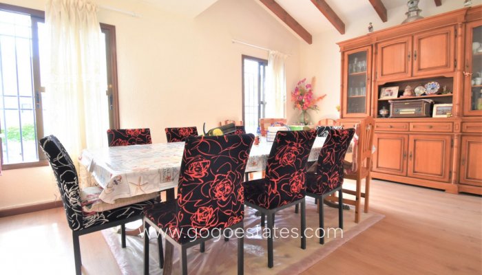 Te koop - Huis - Vrijstaande Villa - Orihuela - Villamartin