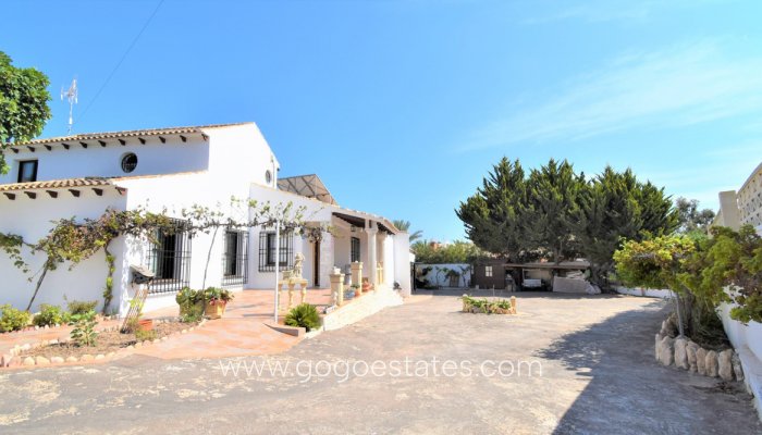 Te koop - Huis - Vrijstaande Villa - Orihuela - Villamartin