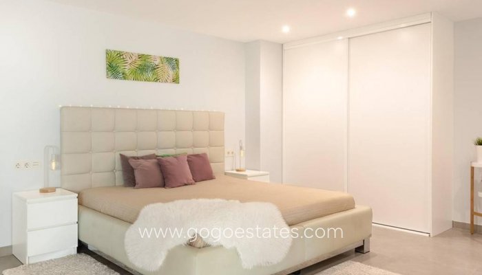 Te koop - Huis - Vrijstaande Villa - Benijofar