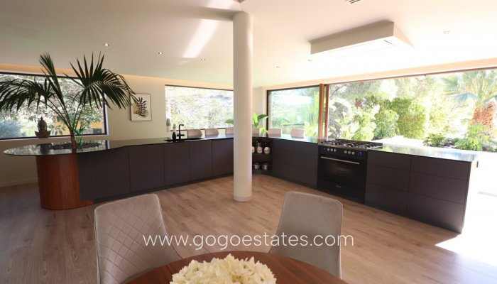 Te koop - Huis - Vrijstaande Villa - Aspe - Aspe Centro