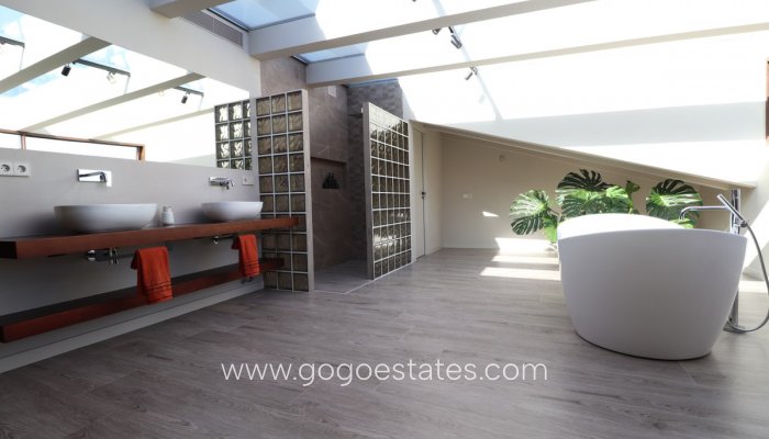 Te koop - Huis - Vrijstaande Villa - Aspe - Aspe Centro