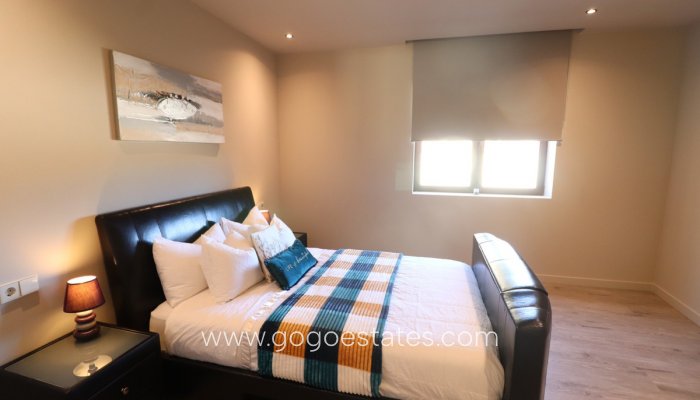 Te koop - Huis - Vrijstaande Villa - Aspe - Aspe Centro