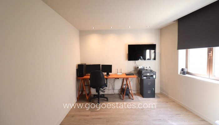 Te koop - Huis - Vrijstaande Villa - Aspe - Aspe Centro