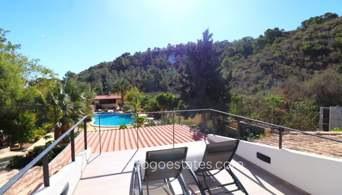 Te koop - Huis - Vrijstaande Villa - Aspe - Aspe Centro