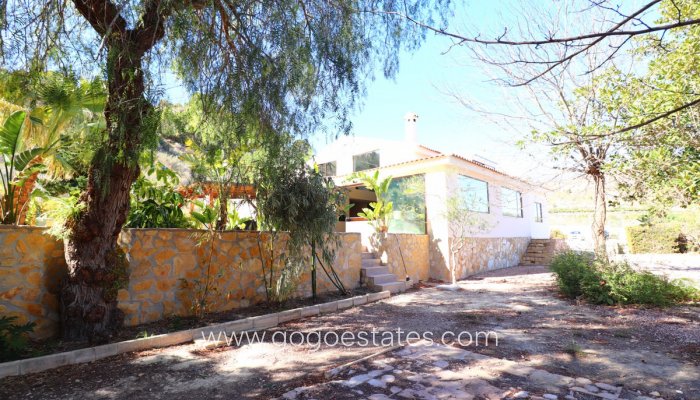 Te koop - Huis - Vrijstaande Villa - Aspe - Aspe Centro