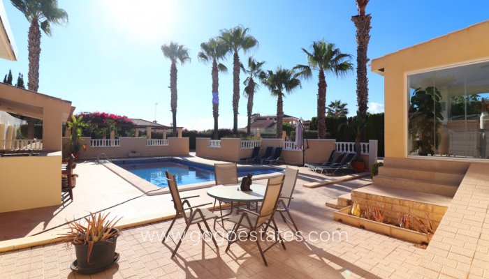 Te koop - Huis - Vrijstaande Villa - San Fulgencio - La Escuera