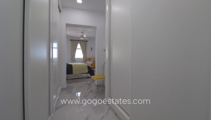 Te koop - Huis - Vrijstaande Villa - Algorfa - Algorfa Centro