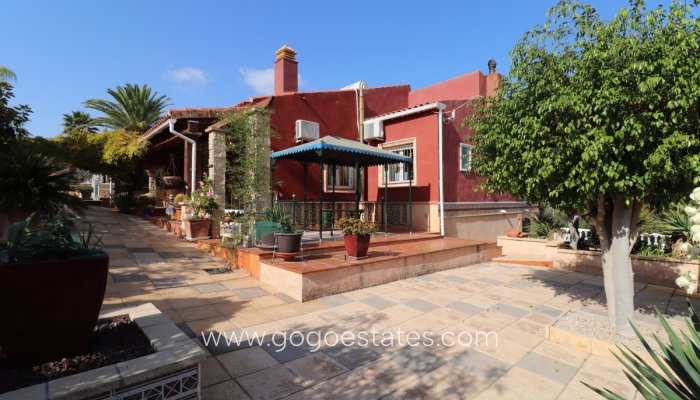 Te koop - Huis - Vrijstaande Villa - Algorfa - Algorfa Centro