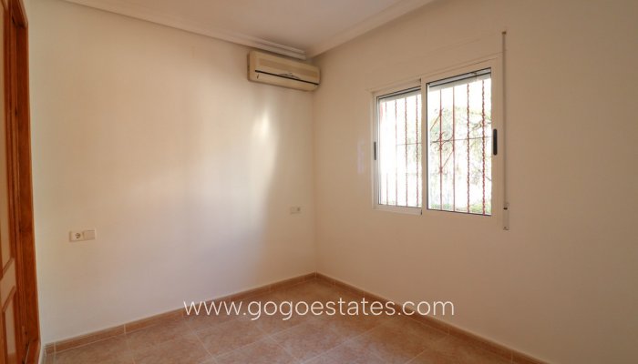 Te koop - Huis - Vrijstaande Villa - Algorfa - Montemar