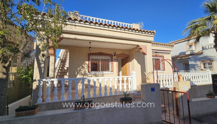 Te koop - Huis - Vrijstaande Villa - Algorfa - Montemar