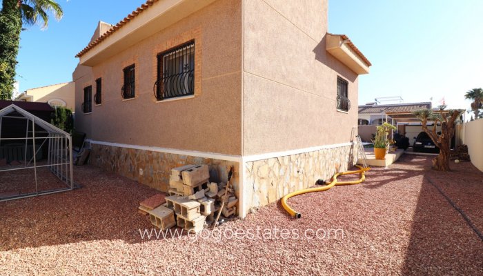 Venta - Casa - Chalet Independiente - Benijofar
