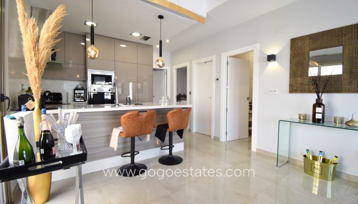 Te koop - Huis - Vrijstaande Villa - Orihuela - Villamartin