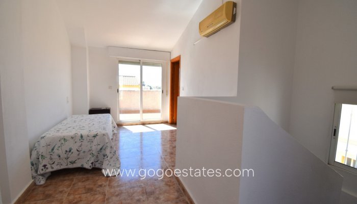 Te koop - Huis - Stadswoning - Orihuela - Los Altos