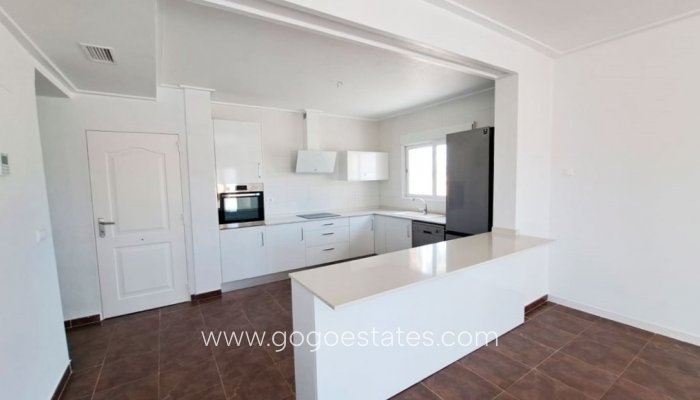 Te koop - Huis - Vrijstaande Villa - Catral - Catral Centro