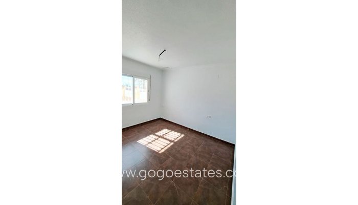 Te koop - Huis - Vrijstaande Villa - Catral - Catral Centro