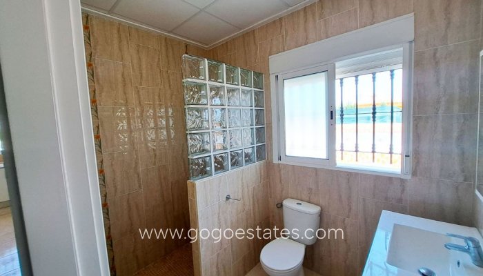 Te koop - Huis - Vrijstaande Villa - Catral - Catral Centro