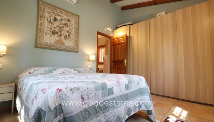 Te koop - Huis - Vrijstaande Villa - Catral - Catral Centro