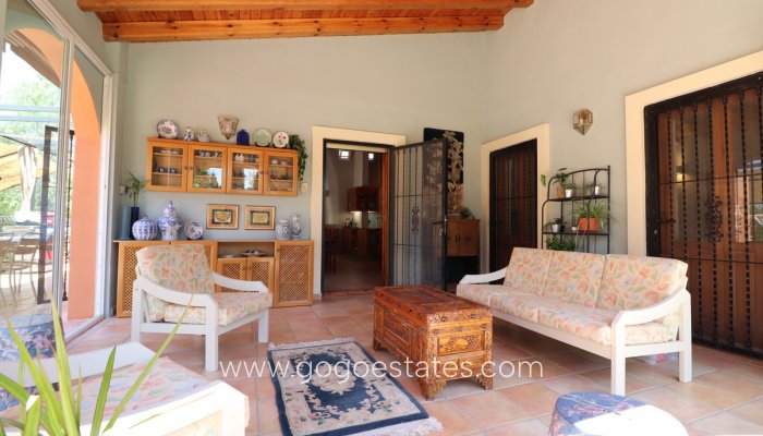 Te koop - Huis - Vrijstaande Villa - Catral - Catral Centro