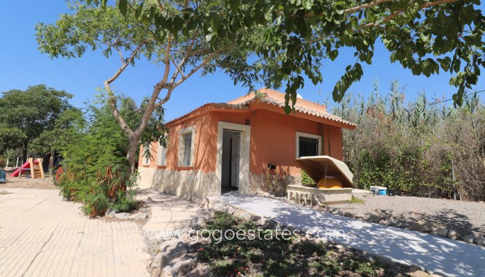 Te koop - Huis - Vrijstaande Villa - Catral - Catral Centro