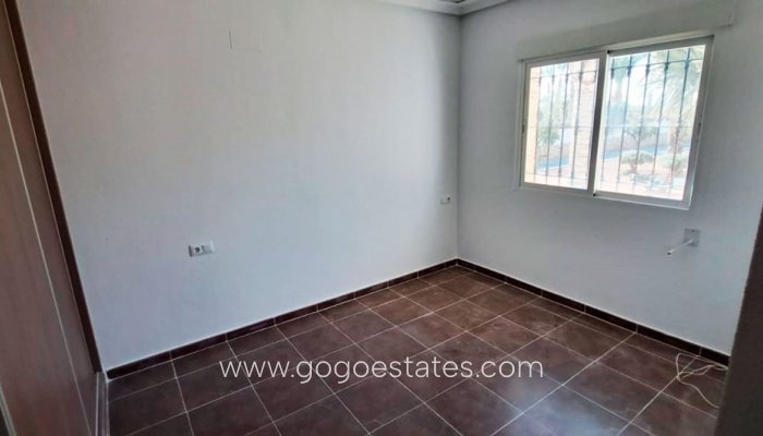 Te koop - Huis - Vrijstaande Villa - Catral - Catral Centro