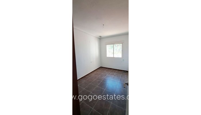 Te koop - Huis - Vrijstaande Villa - Catral - Catral Centro