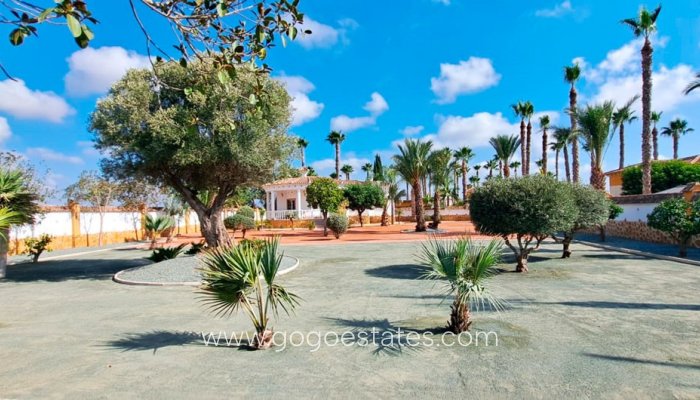 Te koop - Huis - Vrijstaande Villa - Catral - Catral Centro