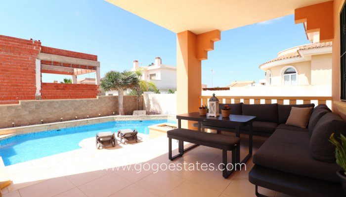 Te koop - Huis - Vrijstaande Villa - Rojales - Ciudad Quesada