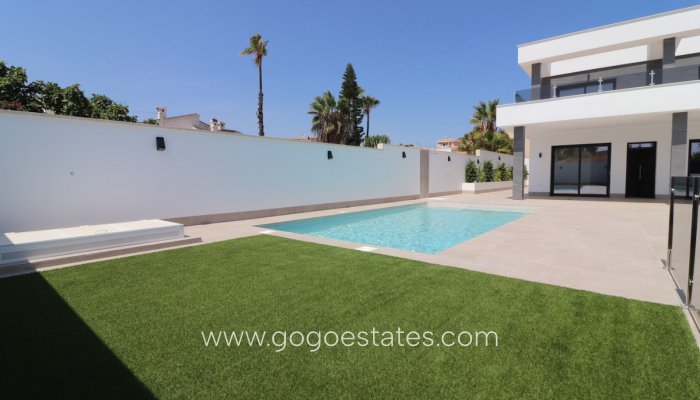 Te koop - Huis - Vrijstaande Villa - Rojales - Ciudad Quesada