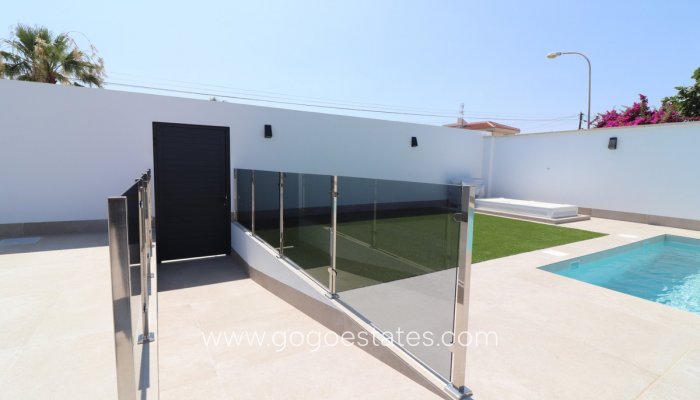 Te koop - Huis - Vrijstaande Villa - Rojales - Ciudad Quesada