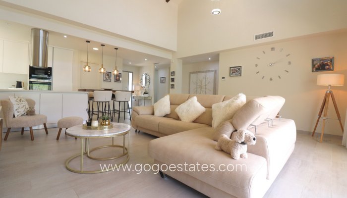 Te koop - Huis - Vrijstaande Villa - Algorfa - Algorfa Centro