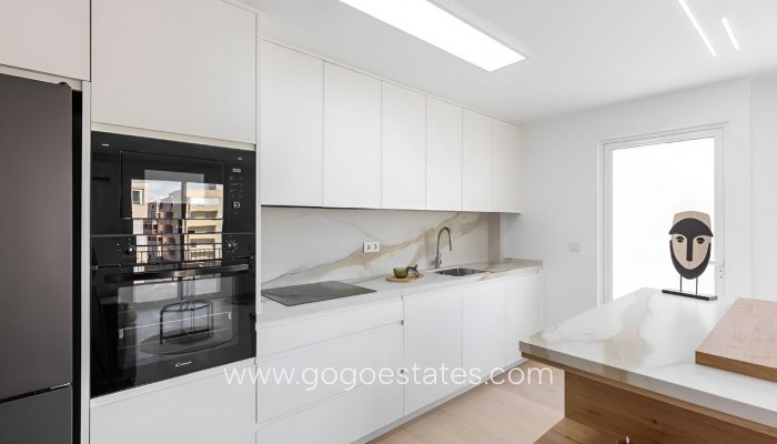 Te koop - Appartement - Appartement op de middelste verdieping - Torrevieja - Torrevieja Centro