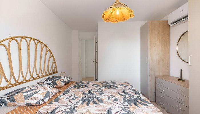 Te koop - Appartement - Appartement op de middelste verdieping - Torrevieja - Torrevieja Centro