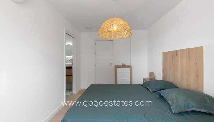 Te koop - Appartement - Appartement op de middelste verdieping - Torrevieja - Torrevieja Centro