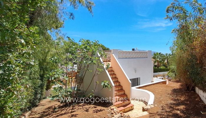 Te koop - Huis - Vrijstaande Villa - Teulada - Teulada Centro