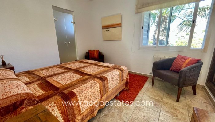 Te koop - Huis - Vrijstaande Villa - Teulada - El Portet