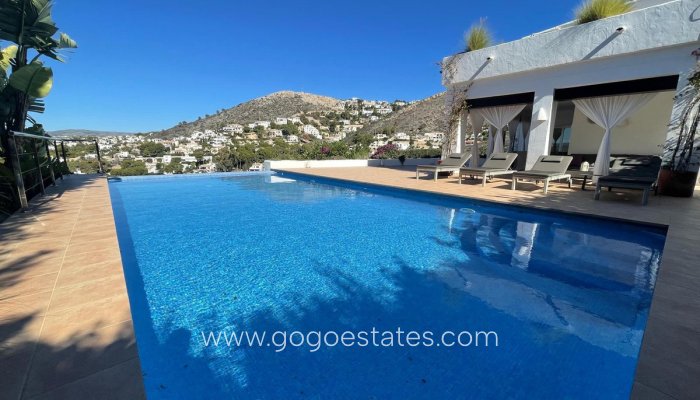 Te koop - Huis - Vrijstaande Villa - Teulada - El Portet
