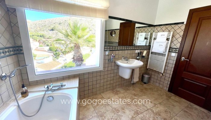 Te koop - Huis - Vrijstaande Villa - Teulada - El Portet