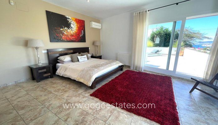 Te koop - Huis - Vrijstaande Villa - Teulada - El Portet