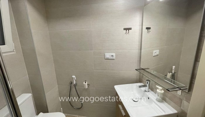 Te koop - Appartement - Appartement op de middelste verdieping - Alicante - Alicante Centro