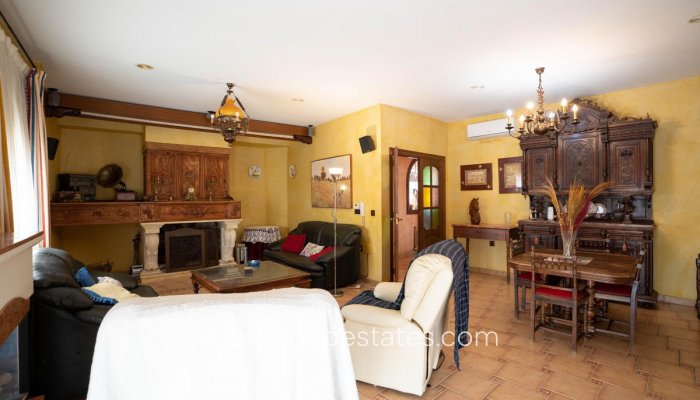 Te koop - Commercieel - Zakelijk - San Miguel De Salinas - San Miguel de Salinas Centro