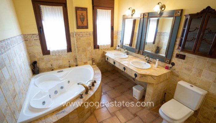 Te koop - Commercieel - Zakelijk - San Miguel De Salinas - San Miguel de Salinas Centro